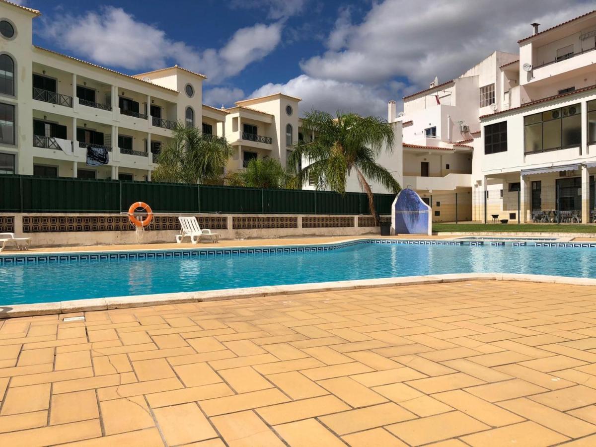 Albufeira Emblematica Apartment - Wifi & Pool ภายนอก รูปภาพ